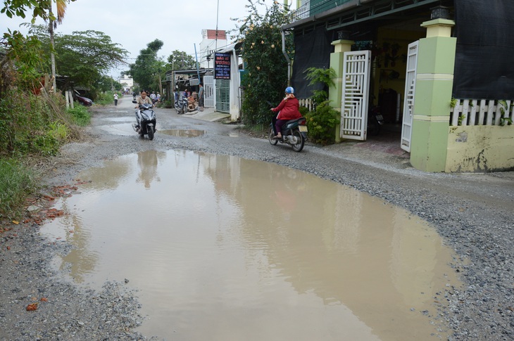 Nhà thầu Trung Quốc dựa vào thời tiết để trả đường cho dân - Ảnh 1.