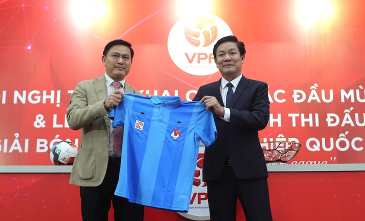 V-League 2020 cho phép 3 ngoại binh, bất chấp phản đối của HLV Park - Ảnh 2.