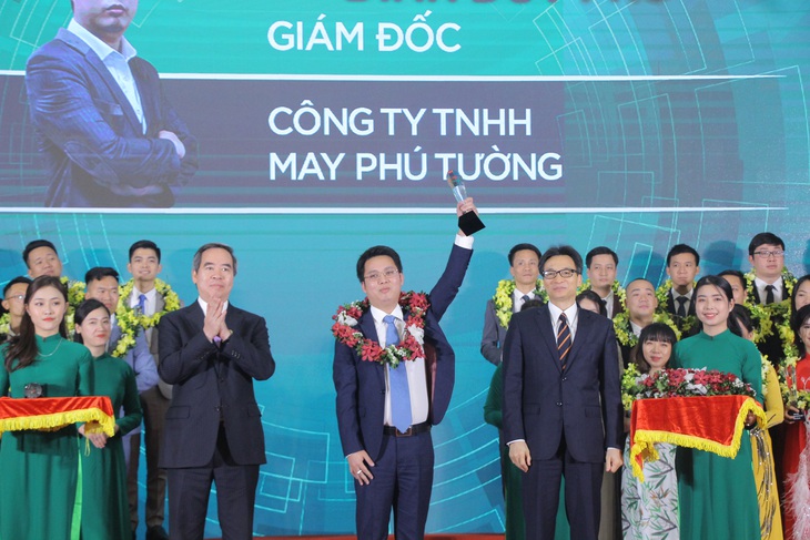 72 gương mặt nhận giải Doanh nhân trẻ khởi nghiệp xuất sắc - Ảnh 1.