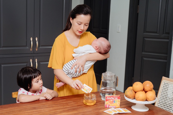 MC Minh Trang chia sẻ cách vượt qua chuỗi ngày chăm con ốm sốt - Ảnh 2. MC Minh Trang chia sẻ cách vượt qua chuỗi ngày chăm con ốm sốt - Ảnh 2.