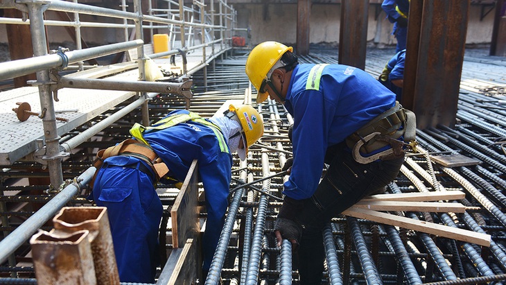 Hối hả trên công trường metro - Ảnh 9.