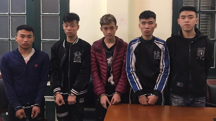 Hà Nội: Bắt giữ nhóm đối tượng chuyên dùng dao cướp trong đêm - Ảnh 1. Hà Nội: Bắt giữ nhóm đối tượng chuyên dùng dao cướp trong đêm - Ảnh 1.