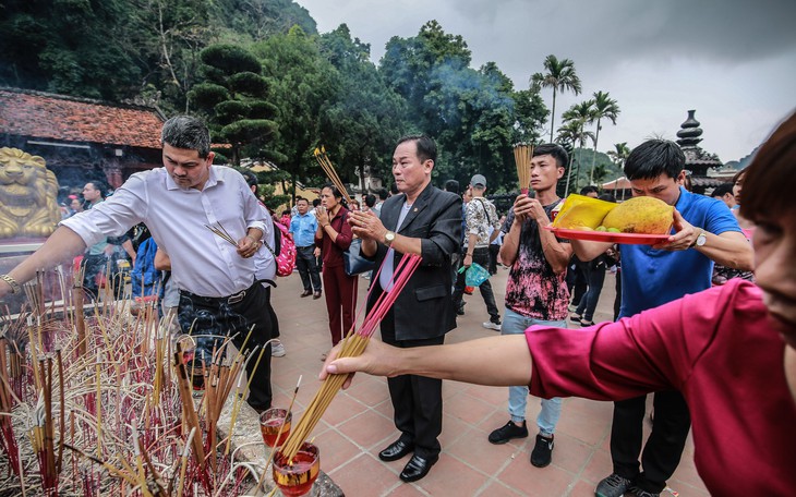 Công chức không tổ chức du xuân, tiệc tùng ảnh hưởng tới công vụ