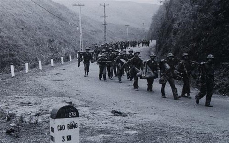 Lần đầu tiên sẽ không thả thơ lên trời trong Ngày thơ Việt Nam  - Ảnh 4.