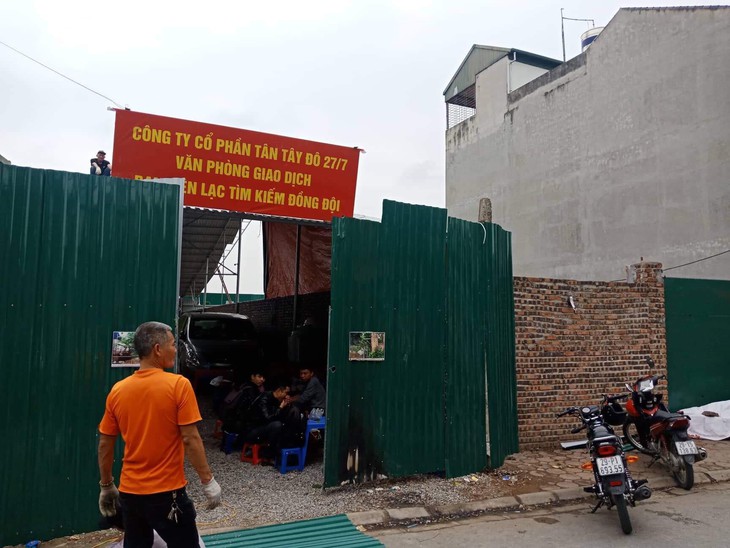 Chủ tịch Hà Nội chỉ đạo làm rõ vụ tự phá nhà dân để mở đường - Ảnh 1.
