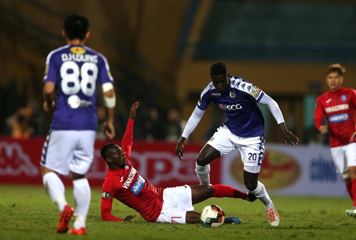Sân Hàng Đẫy: Đương kim vô địch ra oai, thắng đậm 5-0 - Ảnh 2. Sân Hàng Đẫy: Đương kim vô địch ra oai, thắng đậm 5-0 - Ảnh 2.