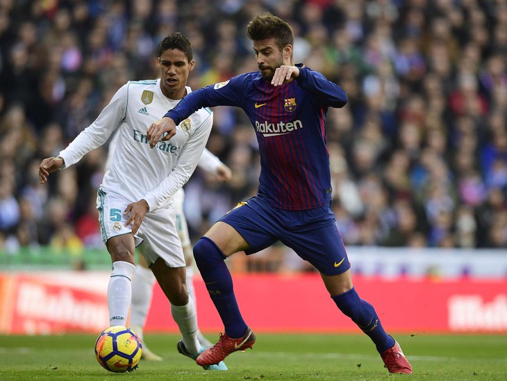 Siêu kinh điển Real Madrid và Barca mở màn cuộc đua ăn 3 - Ảnh 1.