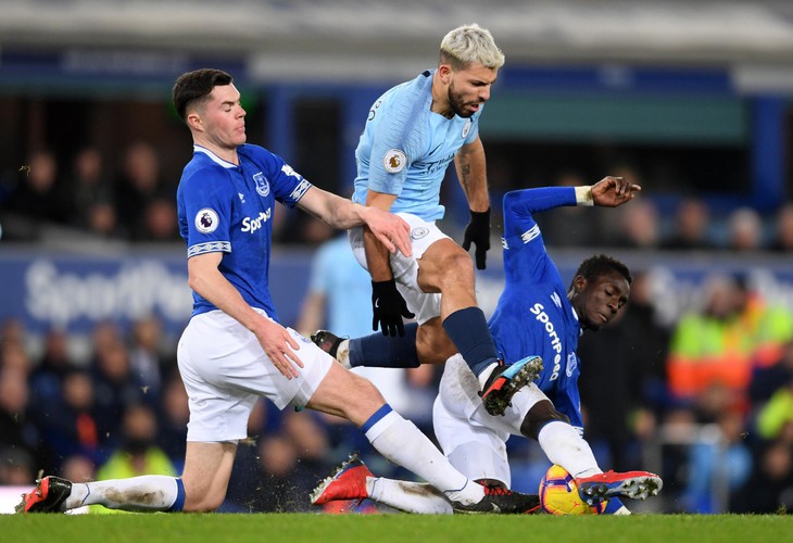 Đá bại Everton, Manchester City chiếm lại ngôi đầu  - Ảnh 2.