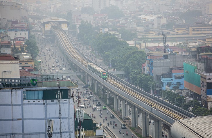 Hà Nội sẽ thí điểm cấm xe máy trên tuyến đường có Metro và BRT