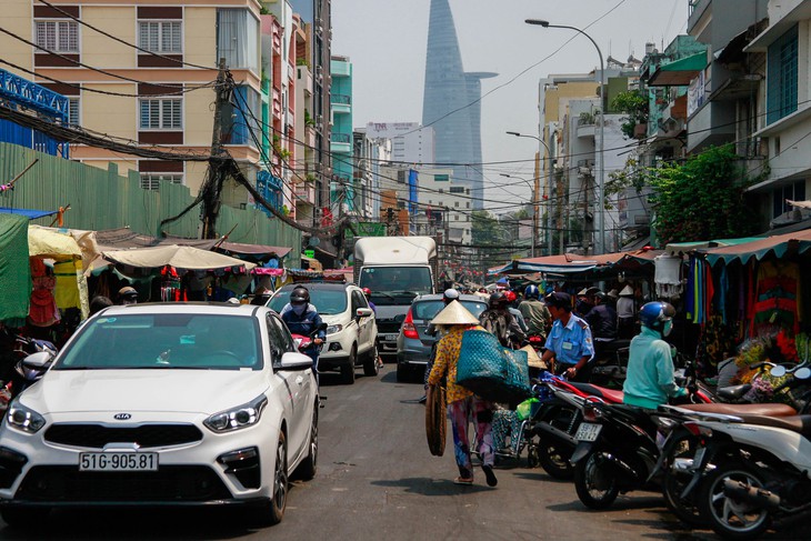 350 tiểu thương chợ Cô Giang mong có nơi mới để mưu sinh - Ảnh 3.