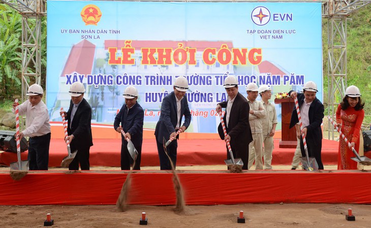EVN tài trợ 29 tỉ đồng xây dựng lại cụm trường học tại xã Nặm Păm - Ảnh 1. EVN tài trợ 29 tỉ đồng xây dựng lại cụm trường học tại xã Nặm Păm - Ảnh 1.