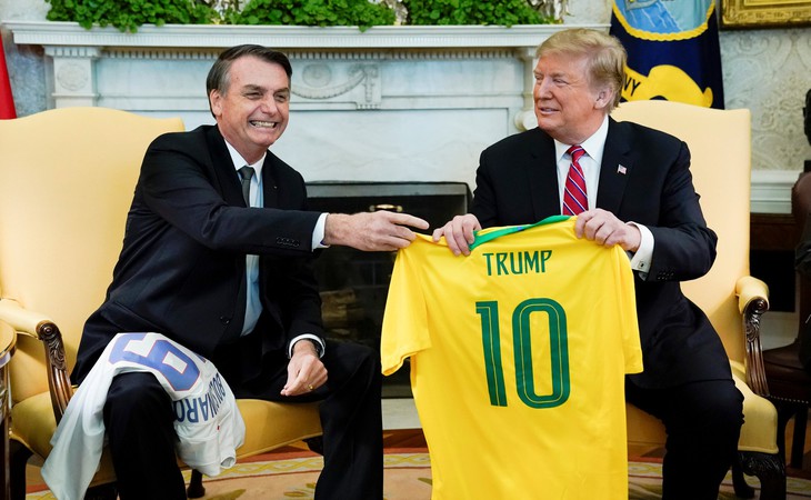 Khi ông Trump có thêm bạn mới - Ảnh 1. Khi ông Trump có thêm bạn mới - Ảnh 1.
