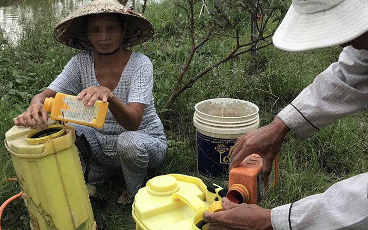 Thuốc diệt cỏ gây ung thư: dây dưa không cấm, bất lợi cho nông nghiệp