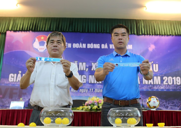 Thi đấu đóng lệ phí 120 triệu, vô địch được thưởng 100 triệu - Ảnh 1. Thi đấu đóng lệ phí 120 triệu, vô địch được thưởng 100 triệu - Ảnh 1.