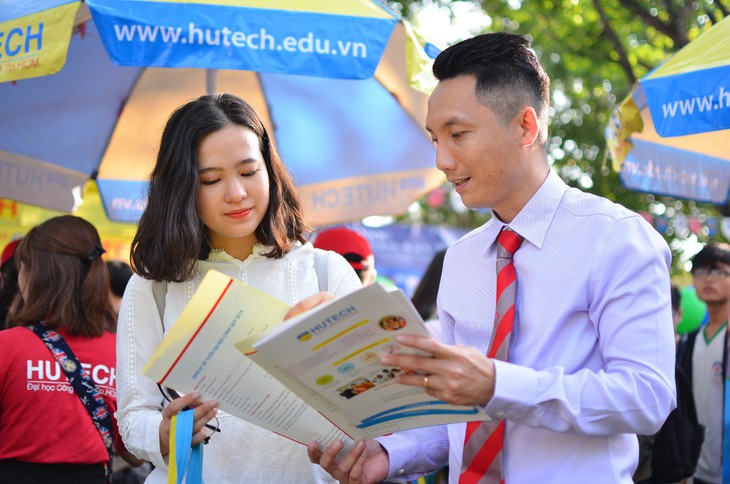 HUTECH nhận đăng ký xét tuyển học bạ từ 2-5 - Ảnh 1.