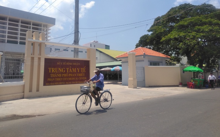 Cách chức cùng lúc hai lãnh đạo Trung tâm Y tế TP Phan Thiết