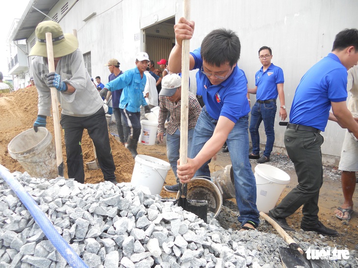 NSƯT Ca Lê Hồng: Học Bác Hồ từ cách dọn chén bát, học ngoại ngữ - Ảnh 3.