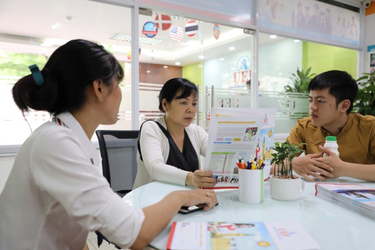 Cơ hội trúng tuyển đại học quốc tế bằng học bạ ngay đợt đầu tiên - Ảnh 1. Cơ hội trúng tuyển đại học quốc tế bằng học bạ ngay đợt đầu tiên - Ảnh 1.
