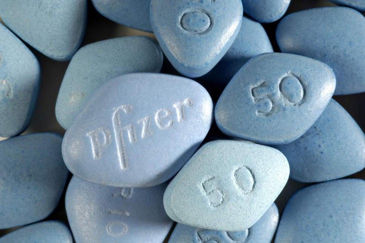 Thị trưởng Montereau quyết định phát Viagra miễn phí để dân làng đẻ nhiều - Ảnh 1.