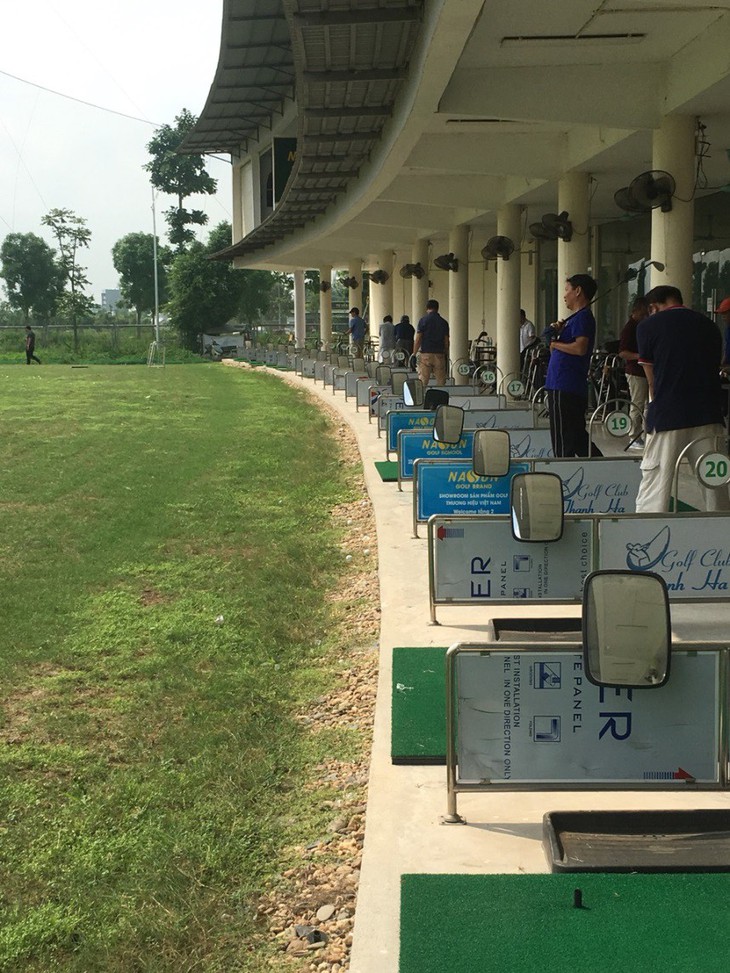 Sân tập Golf Thanh Hà Mường Thanh: hiện đại và tiêu chuẩn - Ảnh 1.