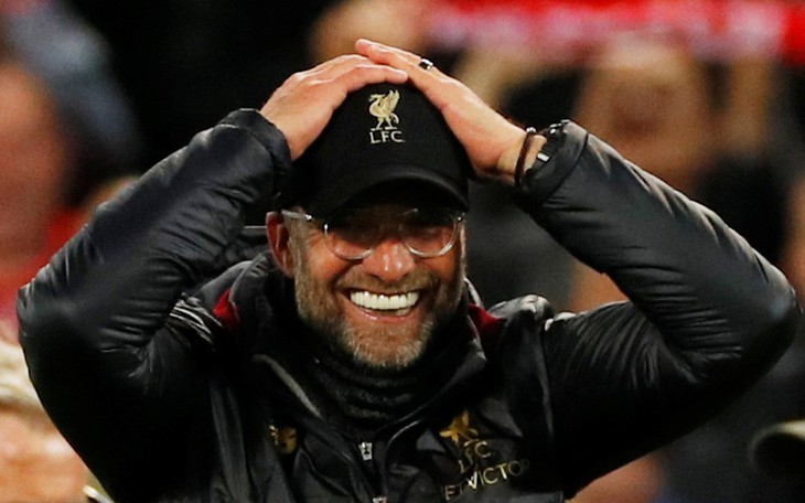 HLV Jurgen Klopp "choáng" với chiến thắng trước Barcelona