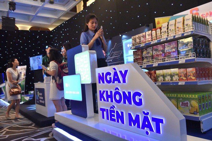 Vì sao tôi nghiện dùng thẻ và ví điện tử? - Ảnh 2. Vì sao tôi nghiện dùng thẻ và ví điện tử? - Ảnh 2.