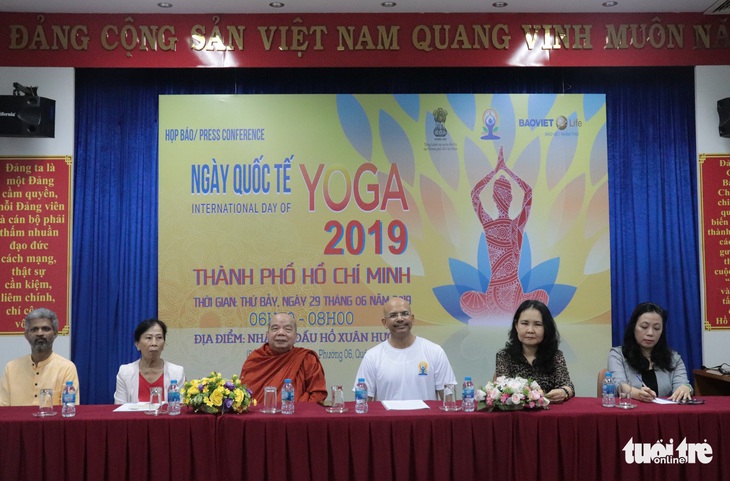 Càng nhiều tỉnh, thành phố hưởng ứng Ngày Quốc tế Yoga - Ảnh 1.