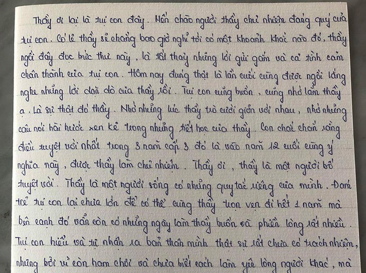 Thầy là một màu không thể thiếu trong thanh xuân tụi em… - Ảnh 4.