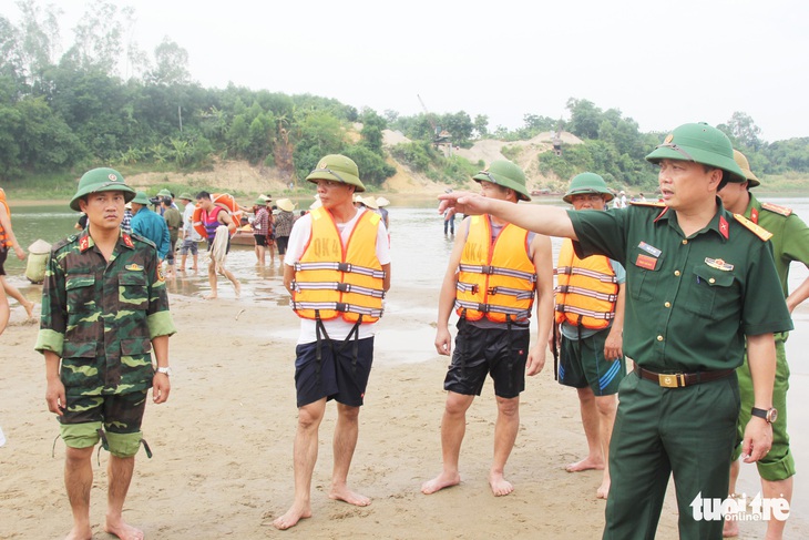 Hai trong số ba nam sinh chết đuối ở Nghệ An chuẩn bị thi THPT quốc gia - Ảnh 5. Hai trong số ba nam sinh chết đuối ở Nghệ An chuẩn bị thi THPT quốc gia - Ảnh 5.