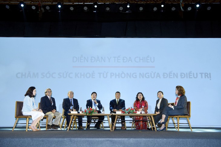 Chăm sóc sức khỏe từ phòng ngừa đến điều trị - Ảnh 2. Chăm sóc sức khỏe từ phòng ngừa đến điều trị - Ảnh 2.