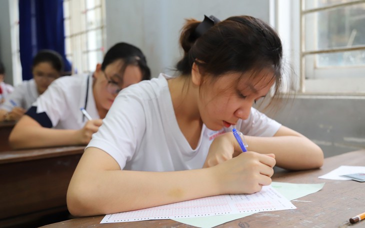 Bài giải gợi ý môn tiếng Anh THPT quốc gia 2019
