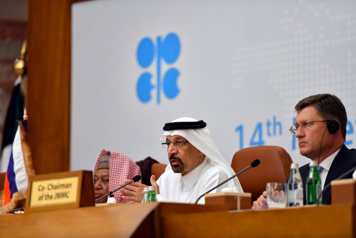 Nga và Saudi Arabia bàn chuyện dầu sau lưng OPEC - Ảnh 1. Nga và Saudi Arabia bàn chuyện dầu sau lưng OPEC - Ảnh 1.