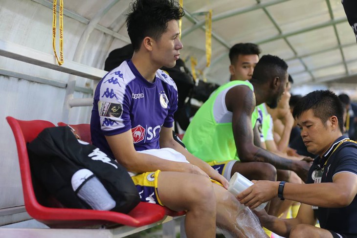 Đình Trọng đứt dây chằng chéo, chia tay đội tuyển lẫn V-League 2019 - Ảnh 1.