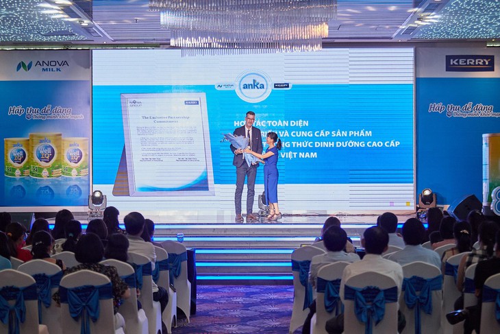 Anova và Kerry cam kết mang lại sữa dinh dưỡng chất lượng cao - Ảnh 3. Anova và Kerry cam kết mang lại sữa dinh dưỡng chất lượng cao - Ảnh 3.
