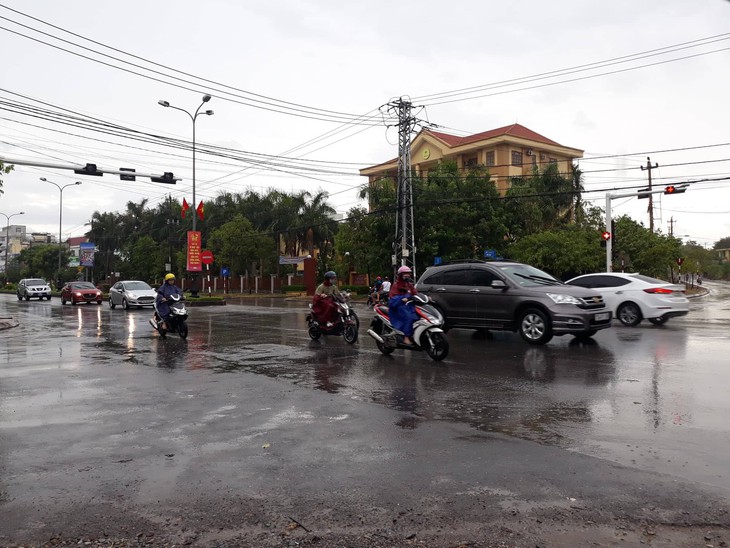 Nghệ An, Quảng Bình đón mưa vàng - Ảnh 1. Nghệ An, Quảng Bình đón mưa vàng - Ảnh 1.