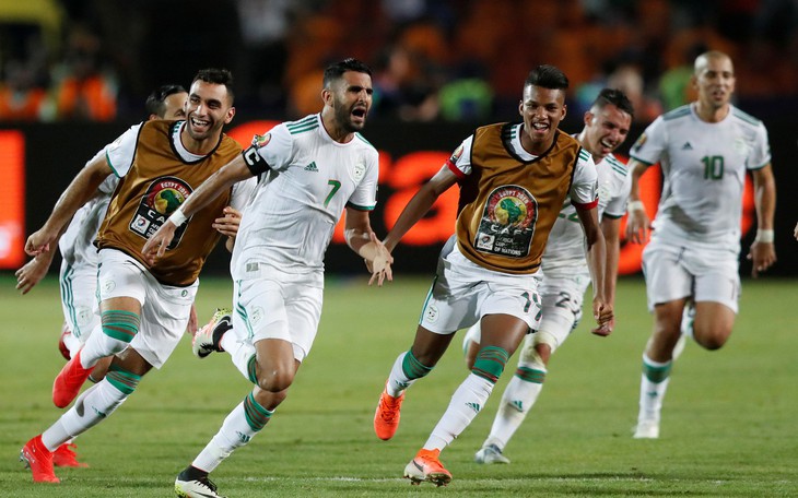 Video Mahrez tỏa sáng đưa Algeria vào chung kết CAN Cup 2019