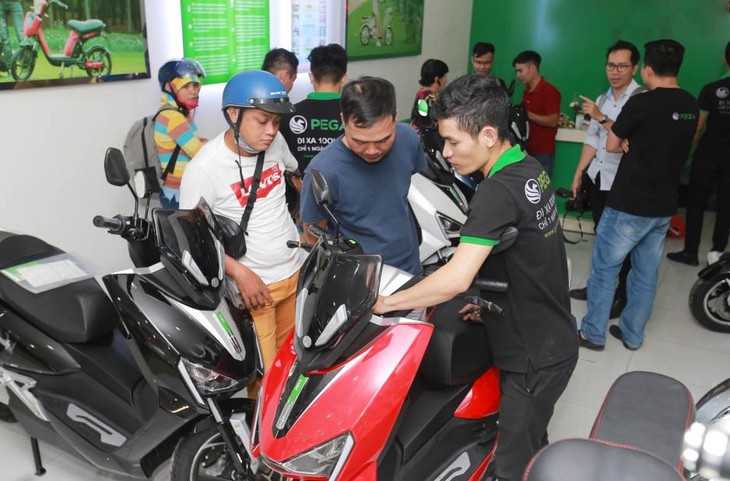 Cẩn thận hàng giả, hàng nhái khi mua xe điện mùa tựu trường - Ảnh 1. Cẩn thận hàng giả, hàng nhái khi mua xe điện mùa tựu trường - Ảnh 1.