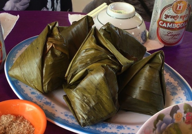 ‘Hễ còn khỏe, má vẫn qua thăm tụi bây’ - Ảnh 2. ‘Hễ còn khỏe, má vẫn qua thăm tụi bây’ - Ảnh 2.