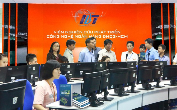 ĐHQG TP.HCM đưa Viện Nghiên cứu phát triển công nghệ ngân hàng vào hoạt động