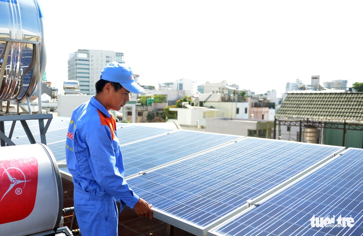 Năm 2023, miền Nam thiếu hụt 12 tỉ kWh điện - Ảnh 1.