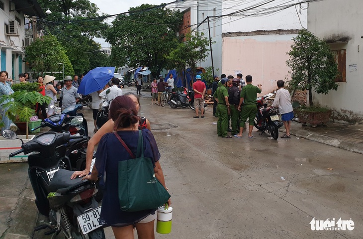 Cắt sắt bị điện giật, anh thợ hồ trẻ chết trong buổi đầu tiên chỗ làm mới - Ảnh 2.