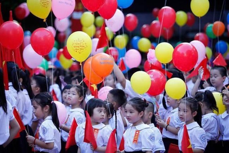 Thầy hứa, năm nay trường thầy sẽ không thả bóng bay trong ngày khai giảng - Ảnh 3.