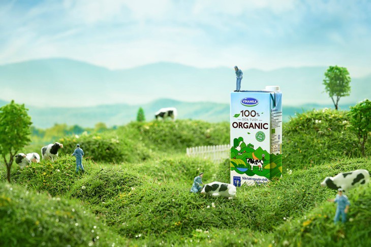 Chuyện chưa kể của bộ ảnh sữa tươi Organic - Ảnh 1. Chuyện chưa kể của bộ ảnh sữa tươi Organic - Ảnh 1.
