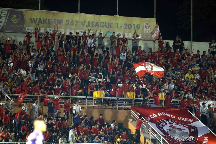 Sân Thống Nhất tổ chức điền kinh, CLB TP.HCM phải đi Bà Rịa - Vũng Tàu đấu V-League - Ảnh 1.