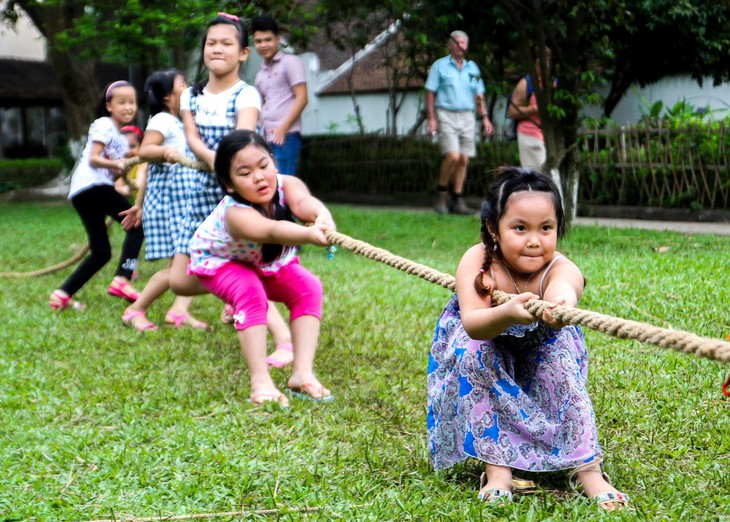 Hà Nội: Tổ chức hát đồng dao độc đáo trong Ngày hội tuổi thơ - Ảnh 1.