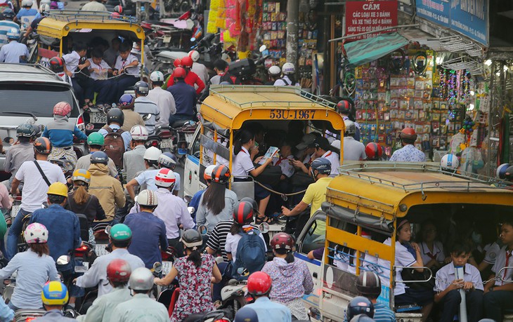 Xe chuyên đưa đón học sinh, bao giờ? - Ảnh 1.