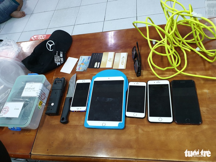 Cướp cạn bằng hình thức giả làm người mua nhà - Ảnh 2. Cướp cạn bằng hình thức giả làm người mua nhà - Ảnh 2.