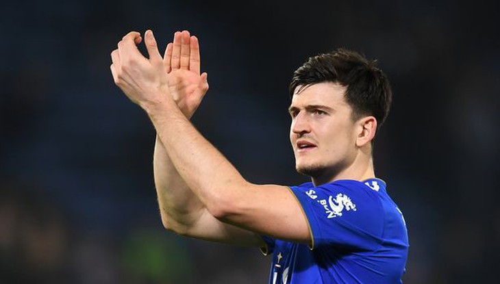 Gia nhập Quỷ đỏ với giá 2.200 tỉ, Harry Maguire soán ngôi số 1 của Van Dijk - Ảnh 1.