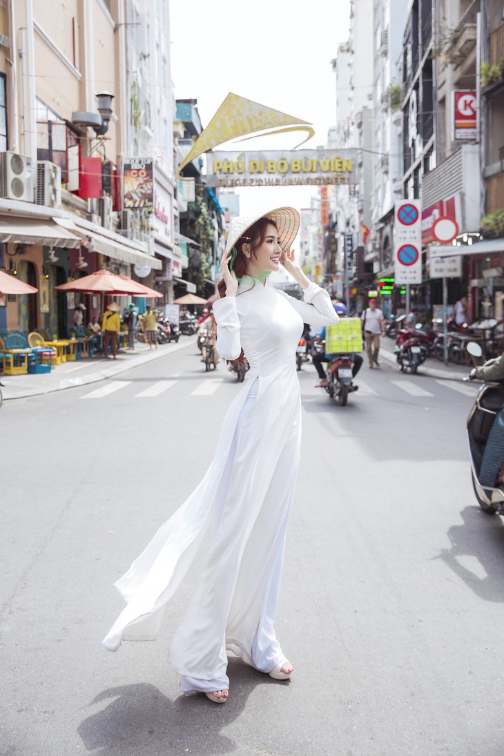 Hoa hậu Phan Thị Mơ: Mình nổi tiếng thì phải góp sức quảng bá du lịch nhiều hơn - Ảnh 12. Hoa hậu Phan Thị Mơ: Mình nổi tiếng thì phải góp sức quảng bá du lịch nhiều hơn - Ảnh 12.