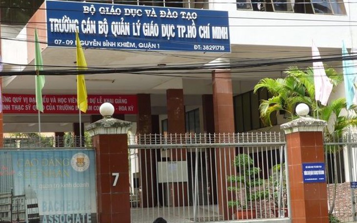 Khiển trách hiệu trưởng, 2 nguyên hiệu phó Trường Cán bộ quản lý giáo dục TP.HCM - Ảnh 1. Khiển trách hiệu trưởng, 2 nguyên hiệu phó Trường Cán bộ quản lý giáo dục TP.HCM - Ảnh 1.